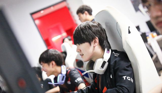 场比赛中 场比赛中