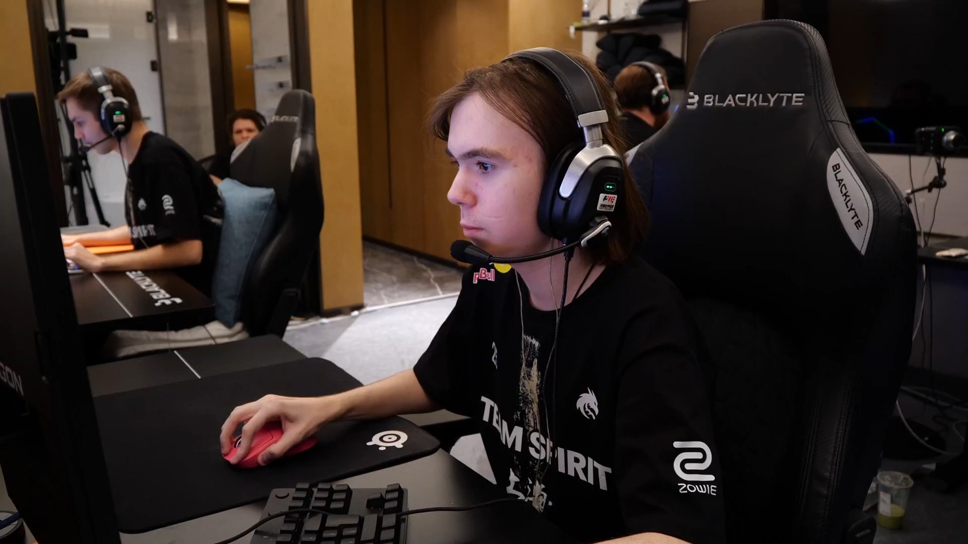 数据驱动的 数据驱动的